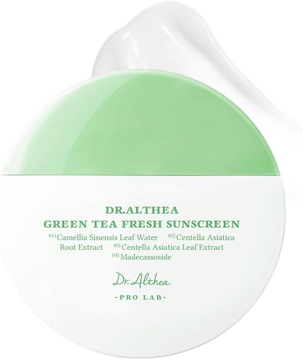 Green Tea Fresh Sunscreen SPF50+ PA++++ (45ml)